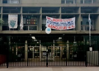 Conflicto legal por toma en escuela de lenguas