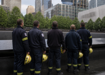Bomberos argentinos rinden homenaje en Nueva York por el 25° aniversario del 11S