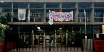 Conflicto legal por toma en escuela de lenguas