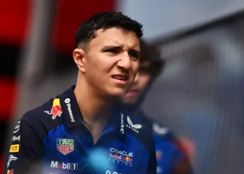 Isack Hadjar se perderá el GP de España: continúa su recuperación tras la lesión