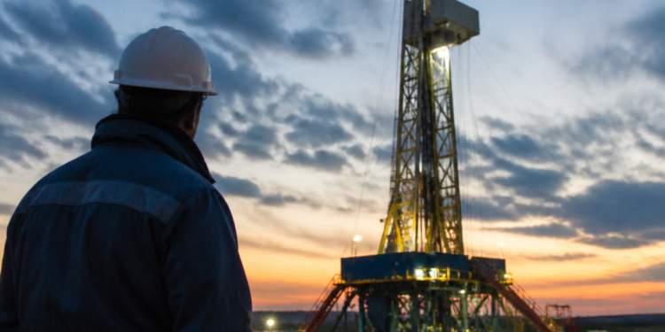 YPF asegura compradores para su ambicioso proyecto energético en la Argentina