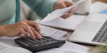 Los servicios superan a la inflación en aumentos: los gastos más impactantes en el presupuesto familiar