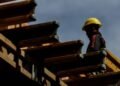 La construcción y la industria continúan en descenso: retrocedieron un 5% en julio