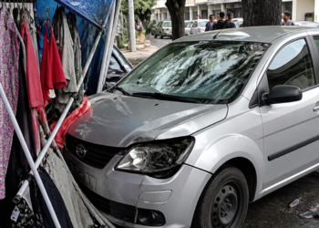 Un automovilista se descompensó y provocó un accidente: joven resultados heridas
