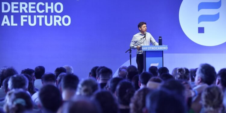 Kicillof desafía a La Cámpora y rechaza una dirección del PJ “a control remoto”