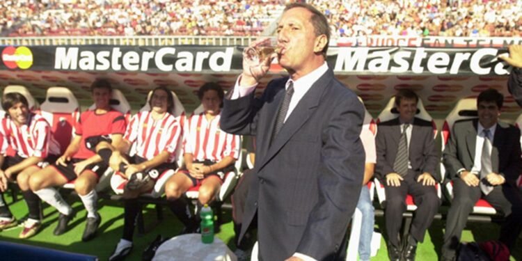 El inusual casting de Bilardo buscando un delantero para Estudiantes: ‘500.000 dólares para quien haga ocho goles’