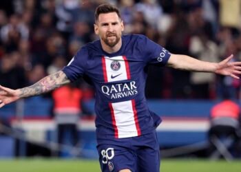 Roban valiosas piezas de Messi en un saqueo a un museo deportivo en París
