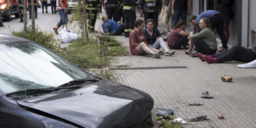 Accidente en Salta: un jubilado perdió el control de su automóvil y atropelló a 13 personas