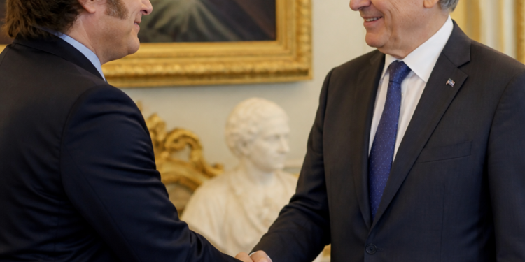 El embajador estadounidense reafirma su compromiso con el Gobierno argentino y anticipa inversiones de hasta US$20.000 millones
