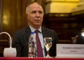 Protestas contra Ricardo Lorenzetti en la Facultad de Derecho de la UBA
