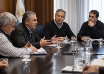 Acuerdo paritario del Sindicato de Comercio incluye un aumento trimestral del 5,7%