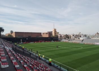 Barracas Central se recuperó a tiempo y sigue en la lucha: remontó ante Estudiantes de Río Cuarto para consolidarse en la zona de Playoffs
