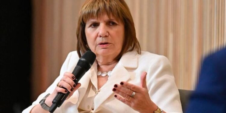 Bullrich se ausentó de la reunión de gabinete por diferencias con Milei, no por razones personales